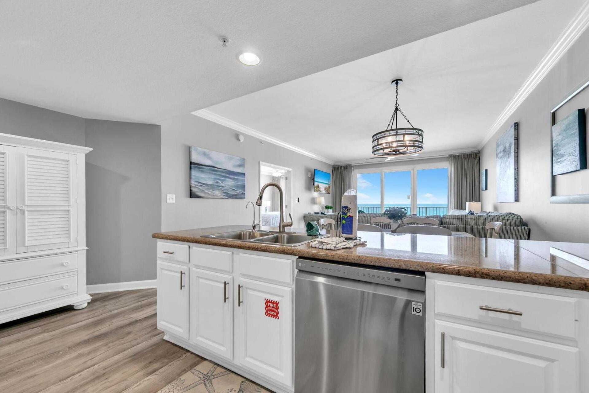 Grandview East 302 - Sandscape Apartment
